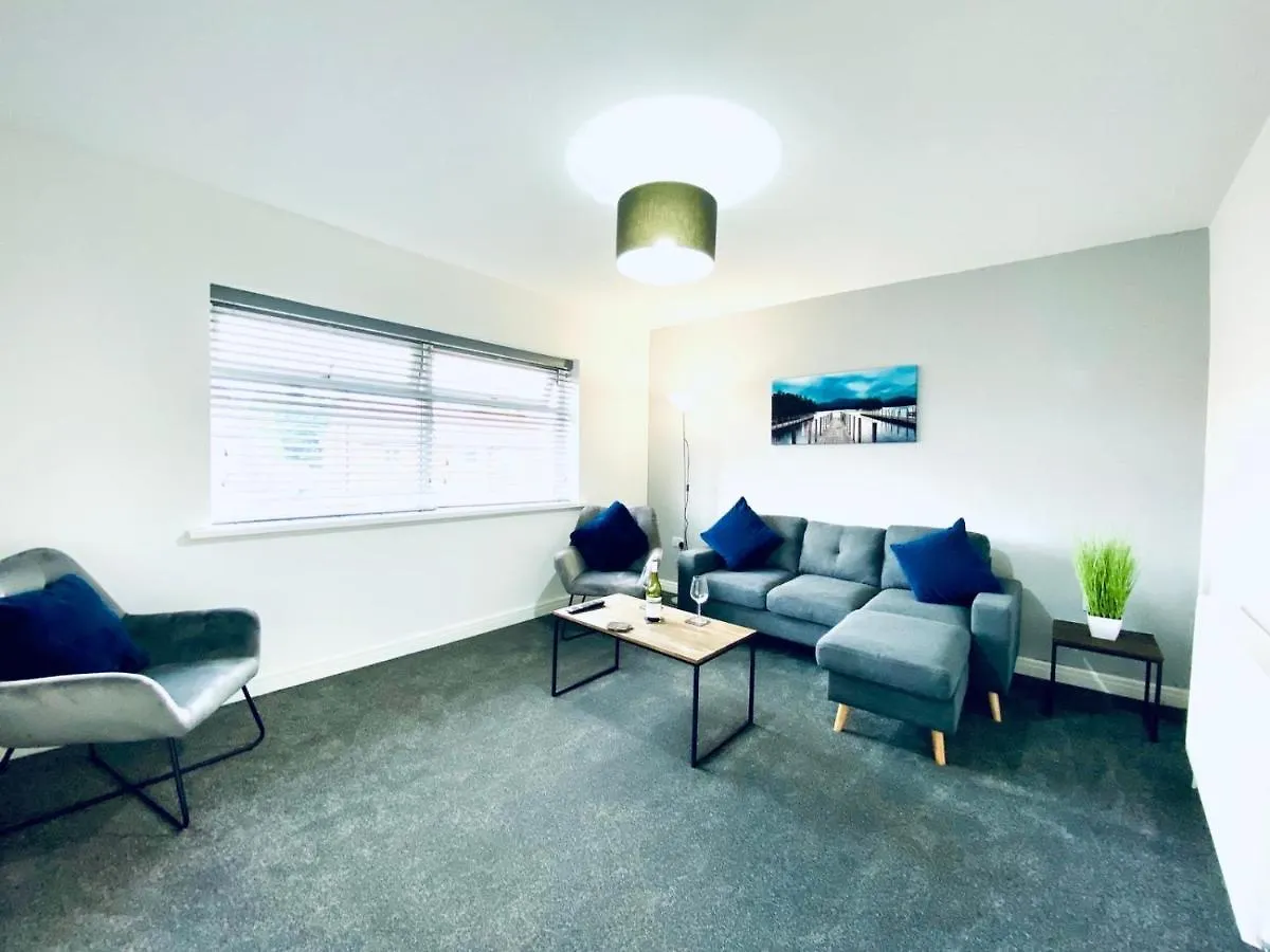 Hu-Thirteen Apt Two- Sleeps 4 Apartment Hessle